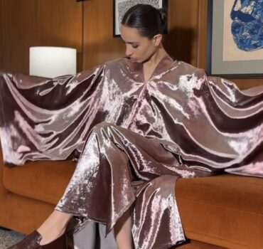 Widey Velvet ombrè. التسليم خلال ٢ ايام من تاريخ الطلب